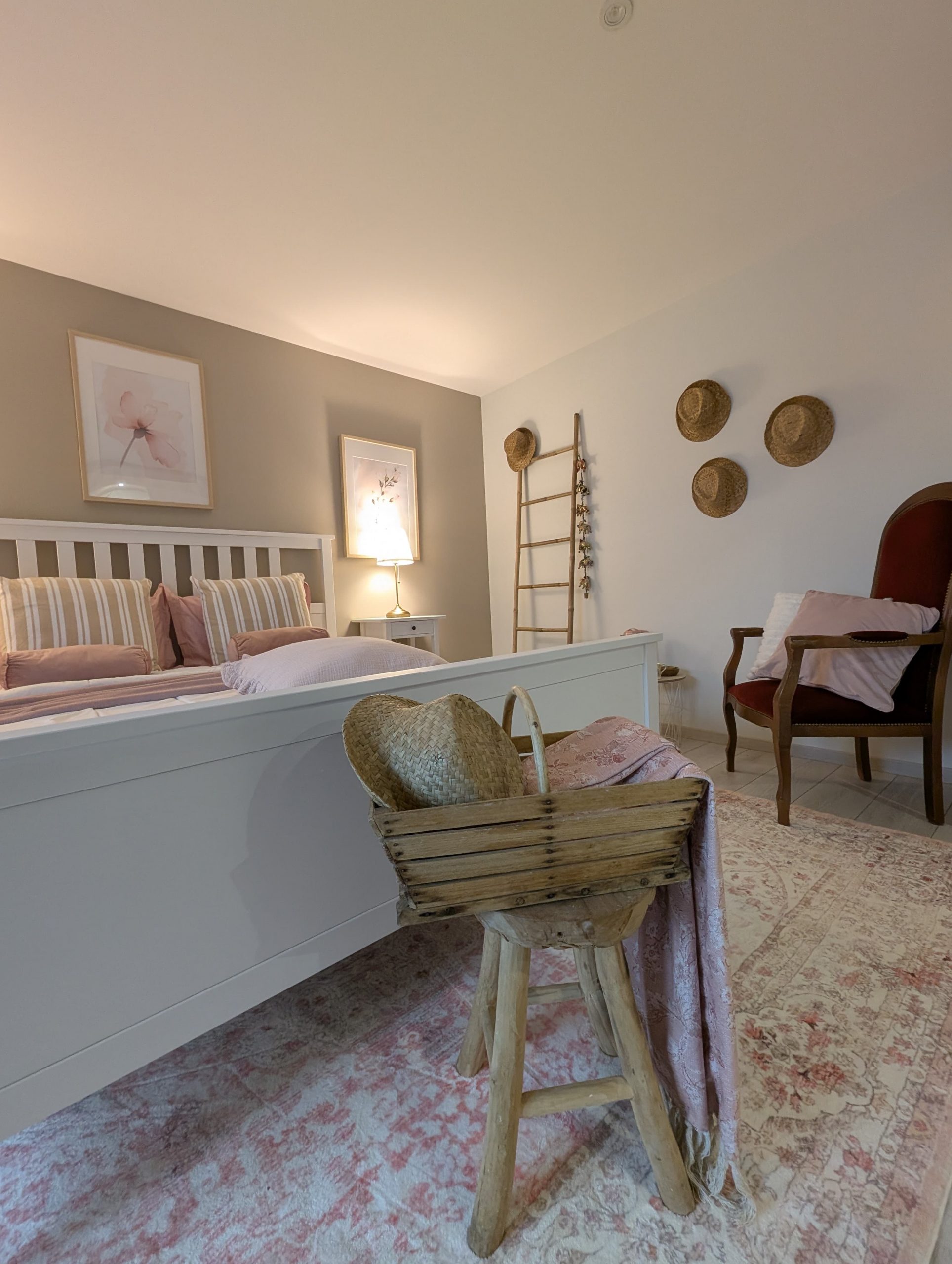 PHOTO-2025-06-06-17-11-23